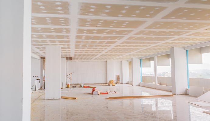 Construction service in commercial space