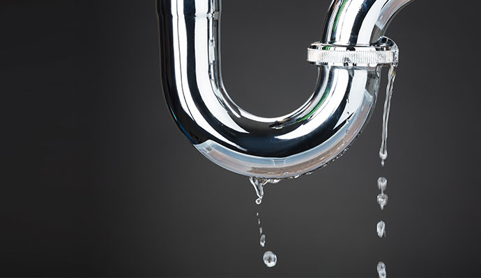 Water leaking from pluming pipe