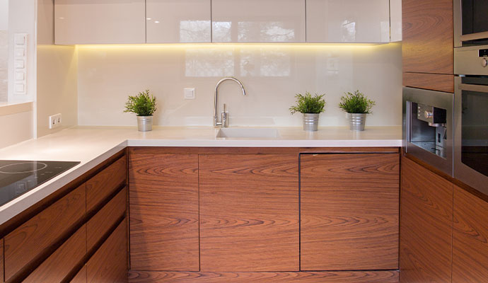 Clean cabinet